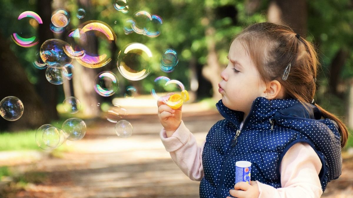 Cortes de cabelo infantil para meninas: 7 ideias para você se inspirar em  2023!